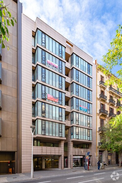 Carrer De Pau Claris, 95, Barcelone, Barcelona à vendre - Photo de l’immeuble – Image 2 sur 3