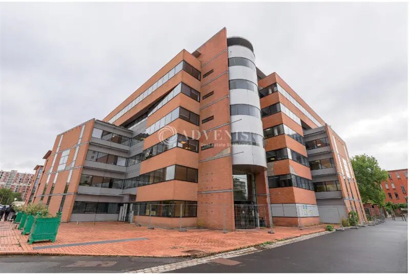 Bureau dans Ivry-sur-Seine à vendre Photo de l’immeuble– Image 1 sur 10