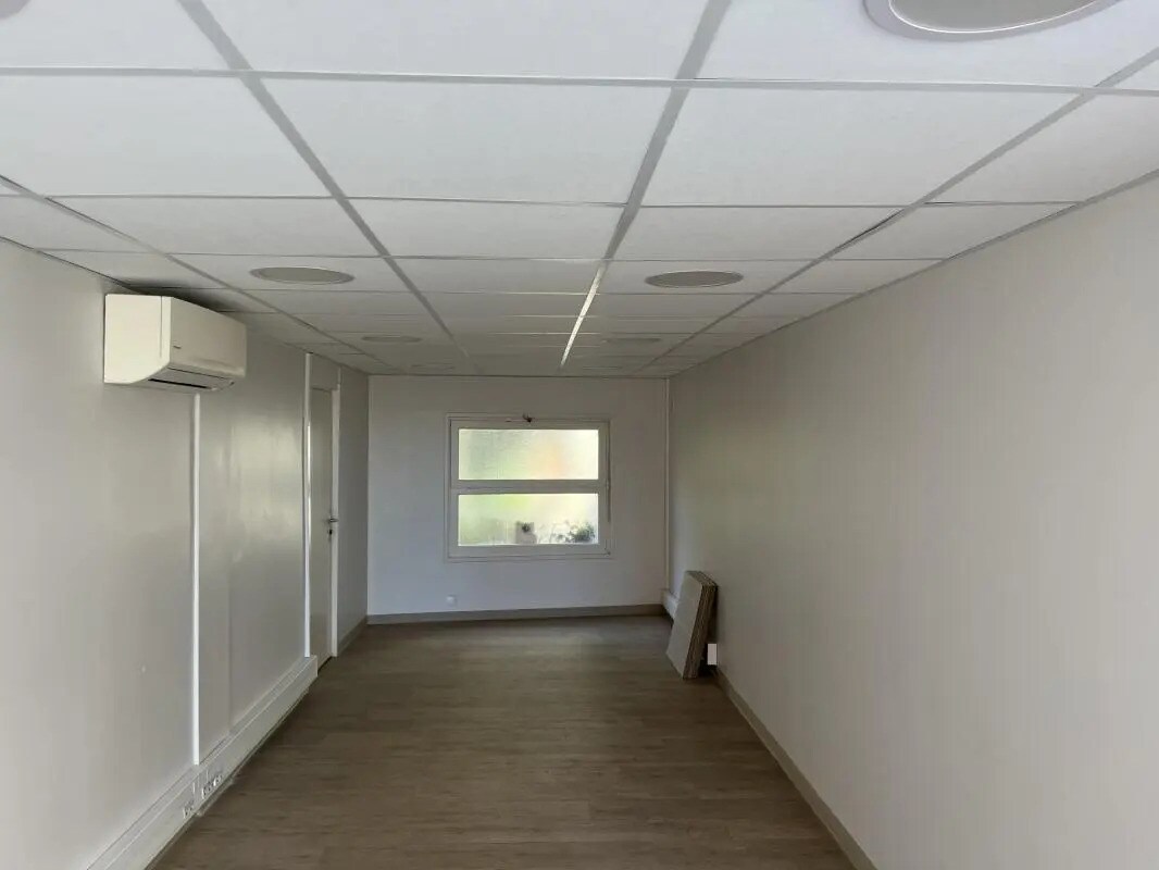 Local commercial dans La Seyne-sur-Mer à vendre Photo principale– Image 1 sur 1