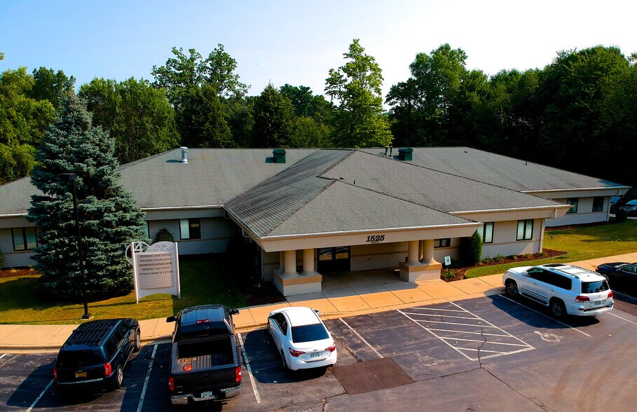 1525-1551 Park Pl, Ashwaubenon, WI à louer - Photo de l’immeuble – Image 3 sur 5