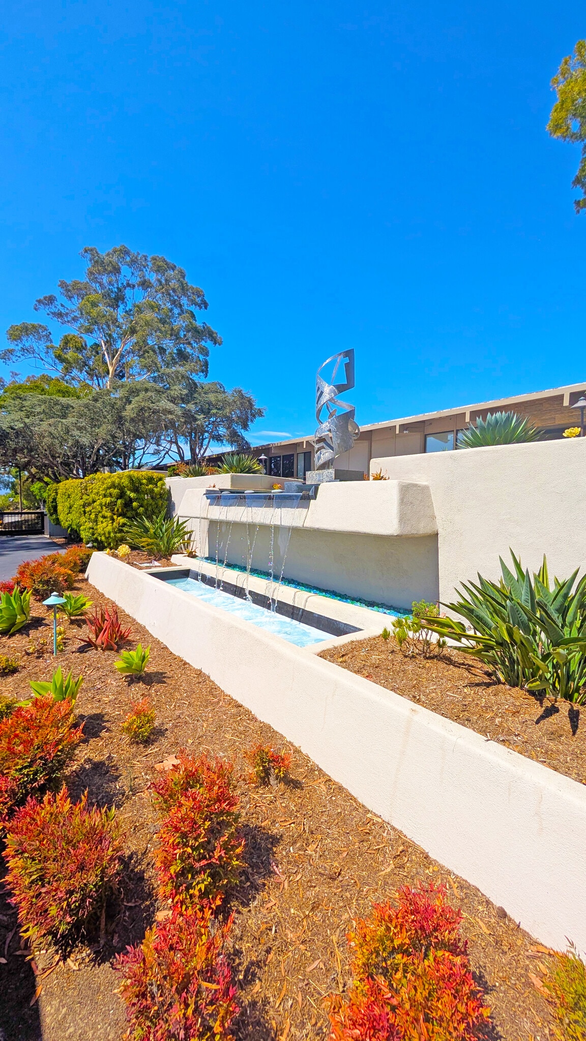 800 Miramonte Dr, Santa Barbara, CA à louer Photo intérieure– Image 1 sur 11