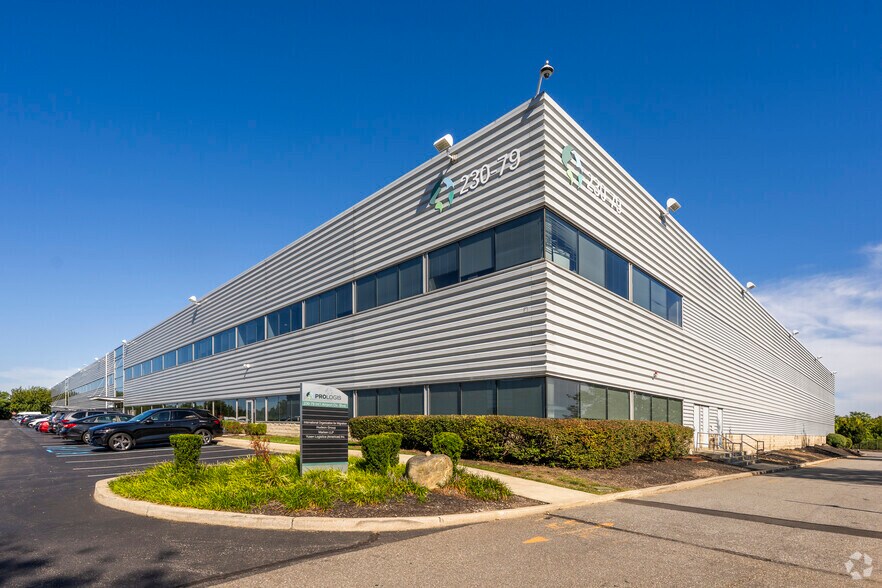 230-19 International Airport Ctr Blvd, Springfield Gardens, NY à louer - Photo principale – Image 1 sur 4