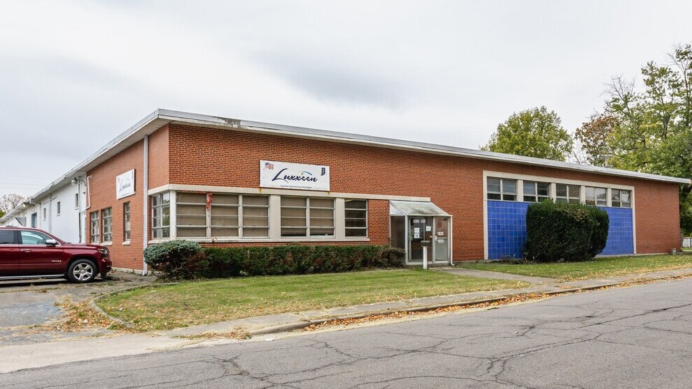 1825 W 18th St, Anderson, IN à vendre Photo de l’immeuble– Image 1 sur 27