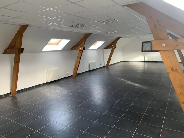 Bureau dans Saint-Romain-de-Colbosc à louer - Photo de l’immeuble – Image 2 sur 6