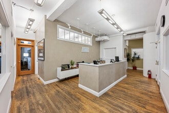 99 University Pl, New York, NY à louer Photo intérieure– Image 1 sur 4