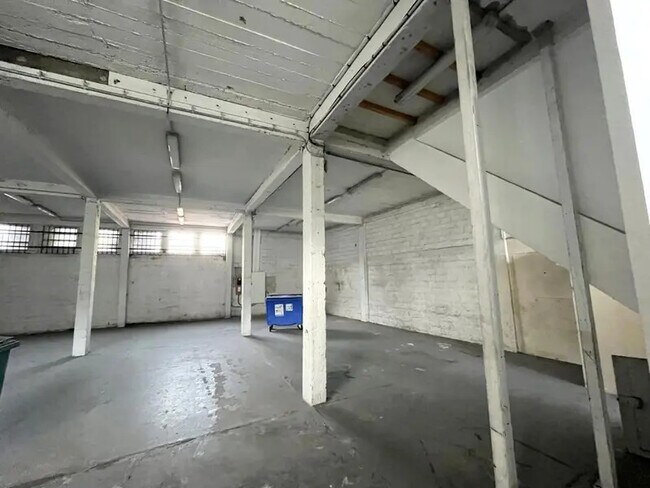 Plus de détails pour Industriel/Logistique à vendre