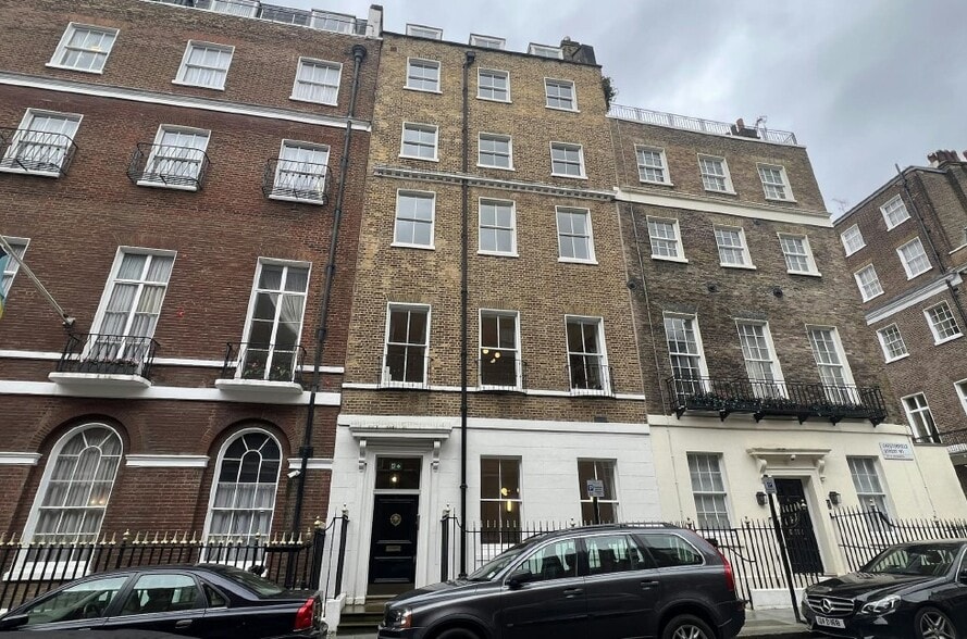 9 Chesterfield St, Londres à louer - Photo principale – Image 1 sur 12
