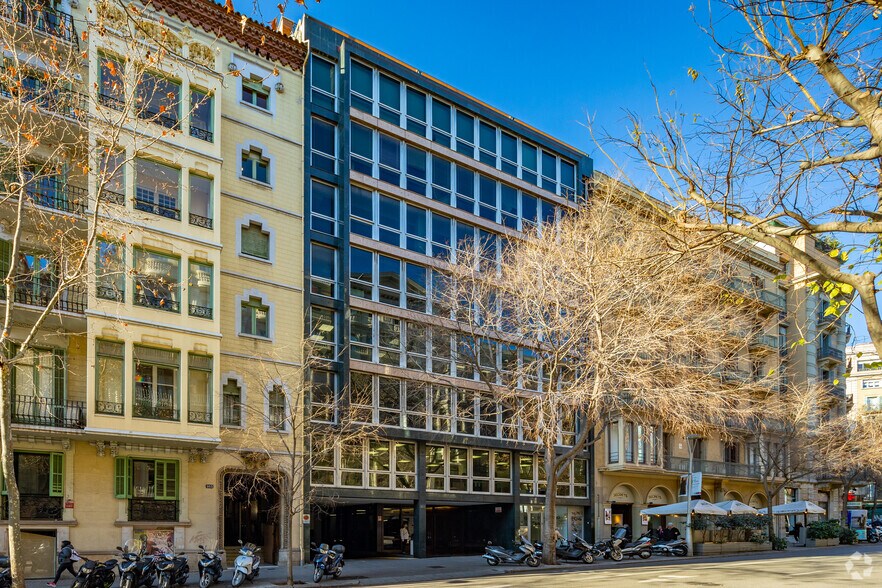 Bureau dans Barcelone, Barcelona à louer - Photo principale – Image 1 sur 7