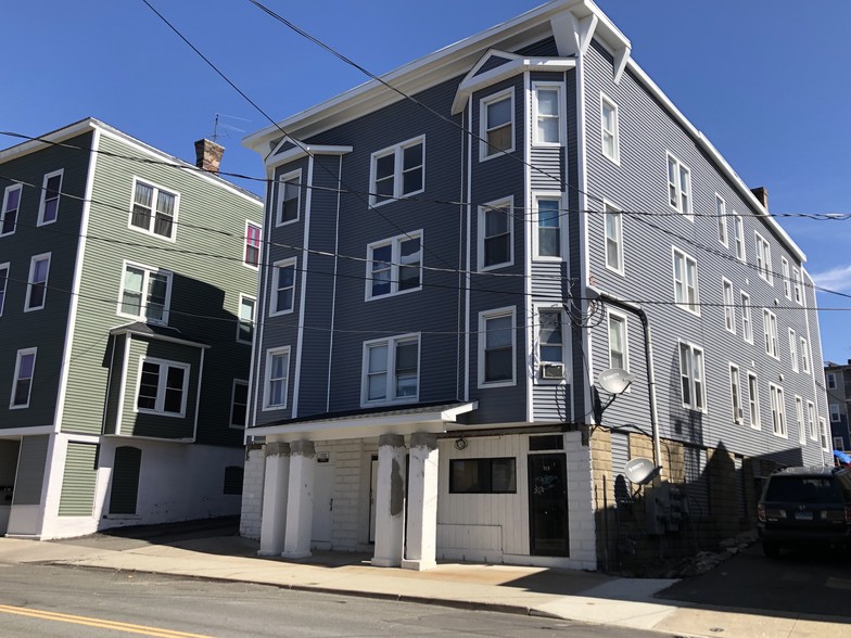 675 S Main St, Waterbury, CT à vendre - Autre – Image 2 sur 5