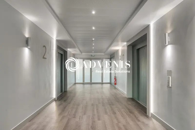 Bureau dans Ivry-sur-Seine à louer - Photo de l’immeuble – Image 1 sur 12