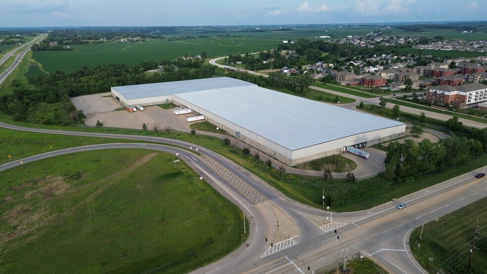 5404 Ely Rd SW, Cedar Rapids, IA à louer - Photo de l’immeuble – Image 2 sur 6