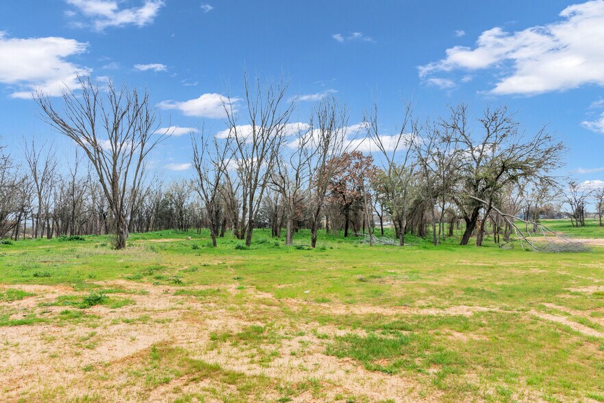 7205 Hudson Village Creek Rd, Kennedale, TX à vendre - Photo de l’immeuble – Image 3 sur 15