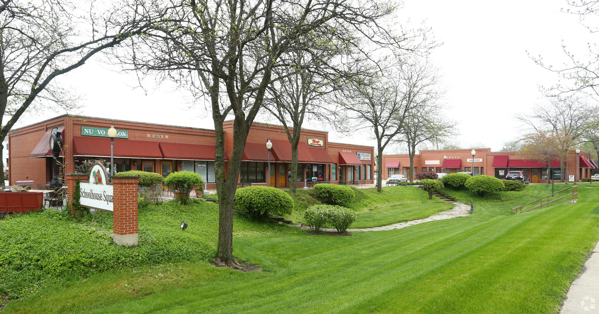10-50 W Schaumburg Rd, Schaumburg, IL à louer Photo principale– Image 1 sur 7