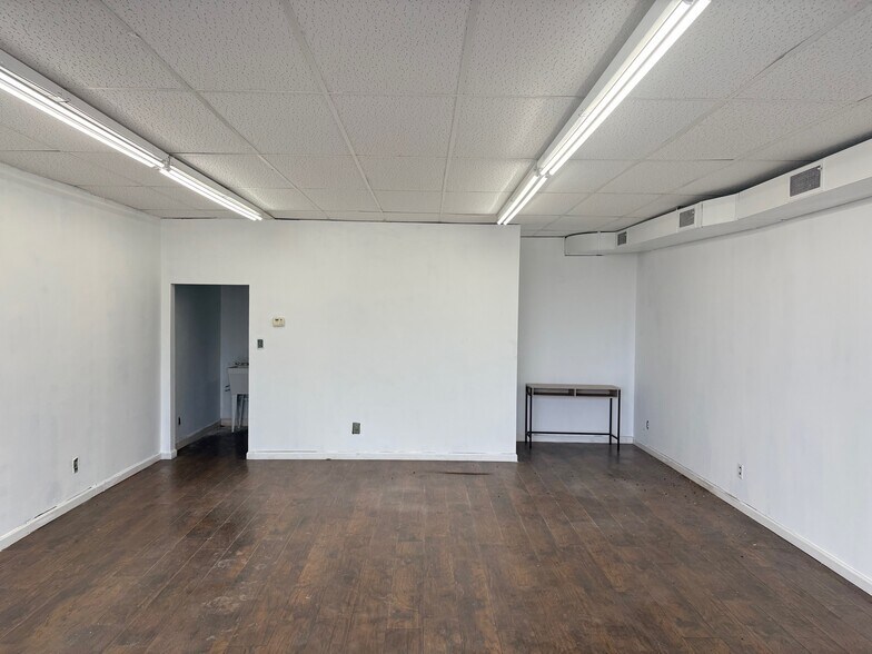 427 S Church St, Saint Peters, MO à louer - Photo de l’immeuble – Image 3 sur 7