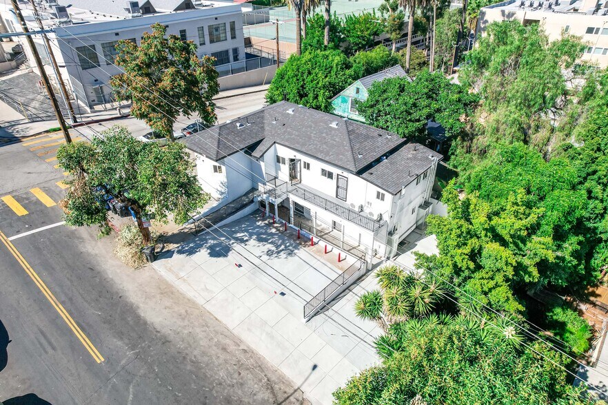146 Witmer St, Los Angeles, CA à vendre - Photo de l’immeuble – Image 3 sur 18
