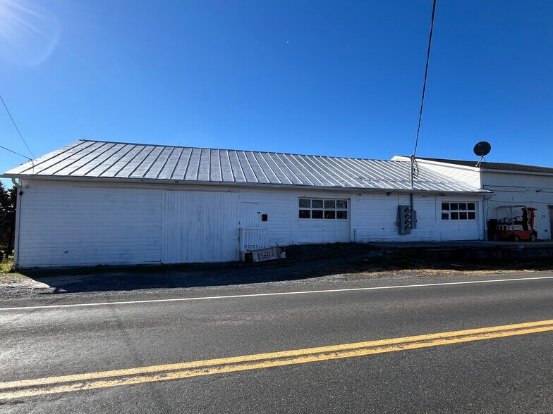 271 Milton Tpke, Milton, NY à louer - Photo de l’immeuble – Image 1 sur 4