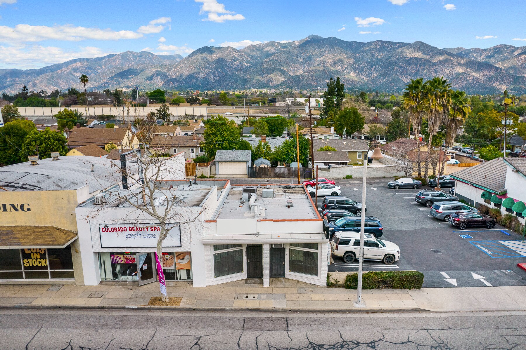 3765-3767 Colorado Blvd, Pasadena, CA à louer Photo de l’immeuble– Image 1 sur 8