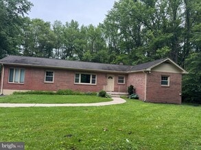 15 Bowleys Quarters Rd, Middle River, MD à louer Photo de l’immeuble– Image 1 sur 17