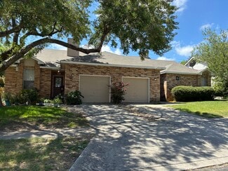 Plus de détails pour 141 Whisper Way, Boerne, TX - Logement à vendre