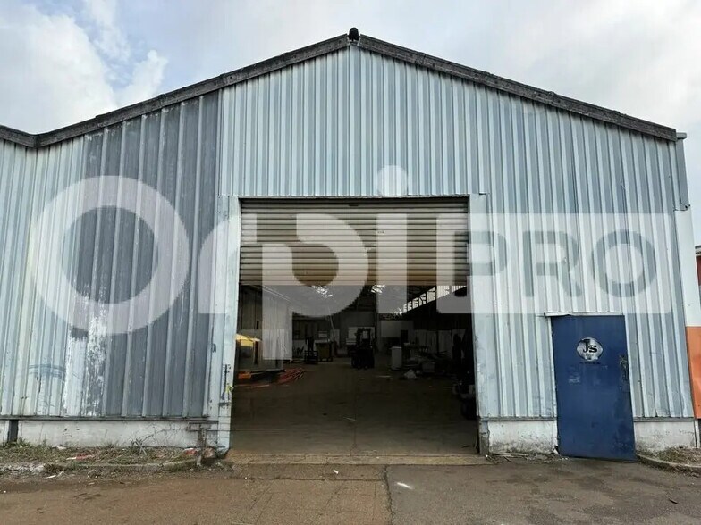 Industriel/Logistique dans Sandouville à louer - Photo de l’immeuble – Image 2 sur 8
