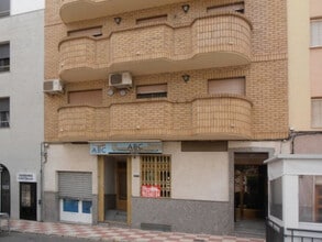 Local commercial dans Castalla, Alicante à louer Photo intérieure– Image 1 sur 5