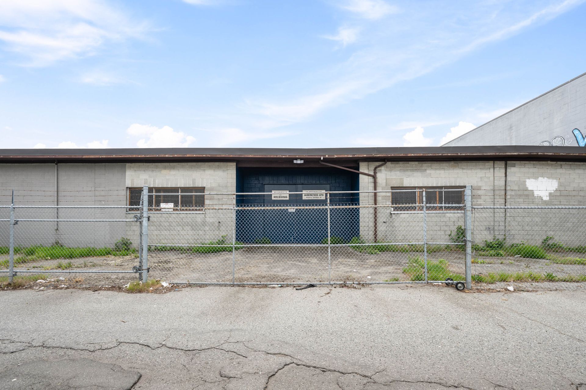 8242 Ontario St, Vancouver, BC à vendre Photo principale– Image 1 sur 13