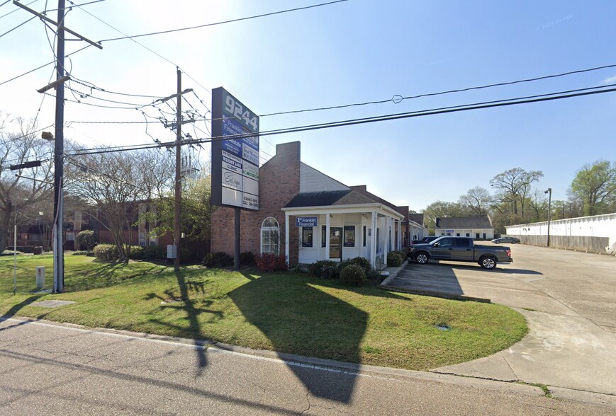 9244 Florida Blvd, Baton Rouge, LA à louer - Photo de l’immeuble – Image 2 sur 19