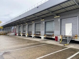 Plus de détails pour Local d'activités à louer