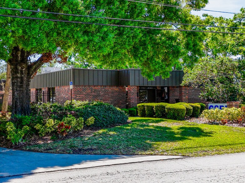 5421 N 59th St, Tampa, FL à vendre - Photo de l’immeuble – Image 3 sur 56