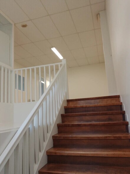 109 Avenue Louis Gallouedec, Fleury-les-Aubrais à louer - Photo de l’immeuble – Image 2 sur 20