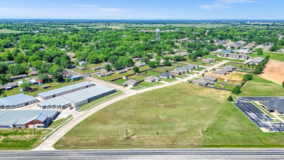 305 US 377 hwy, Whitesboro, TX à vendre - Photo de l’immeuble – Image 3 sur 26