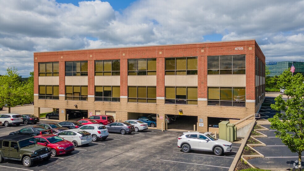 4755 Lake Forest Dr, Blue Ash, OH à vendre - Photo de l’immeuble – Image 3 sur 15