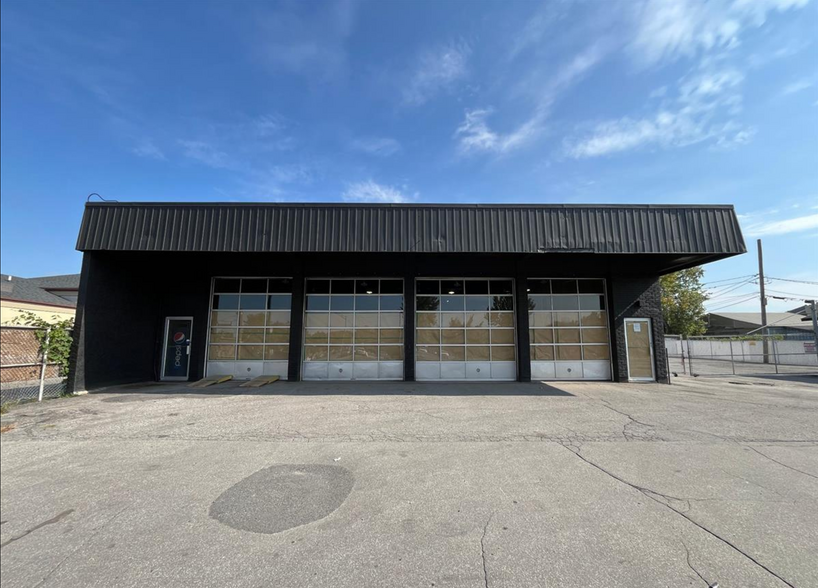 1495 Boul Des Laurentides, Laval, QC à louer - Photo principale – Image 1 sur 3