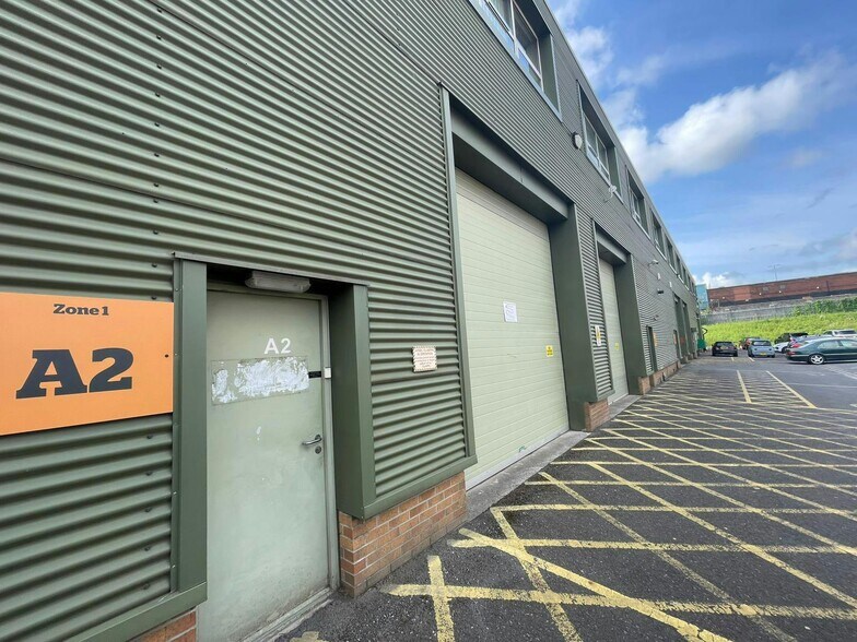 Knowles Ln, Bradford à louer - Photo de l’immeuble – Image 3 sur 7