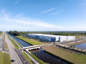 14130 S State Road 7, Delray Beach, FL à louer Photo intérieure– Image 2 sur 5