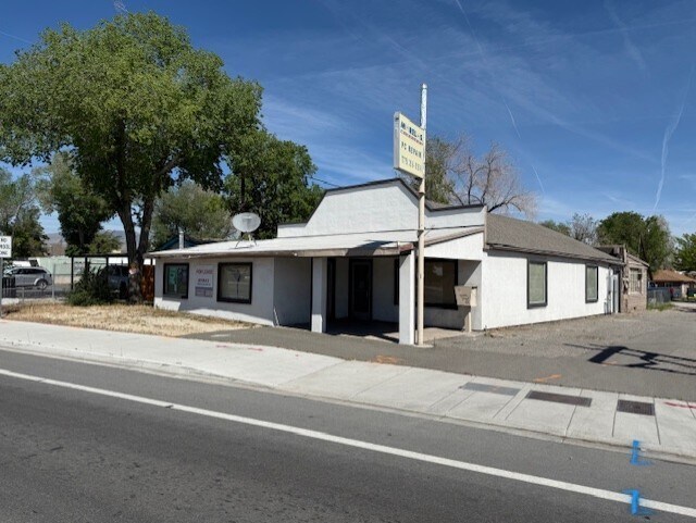 1940 Prater Way, Sparks, NV à louer Photo de l’immeuble– Image 1 sur 16