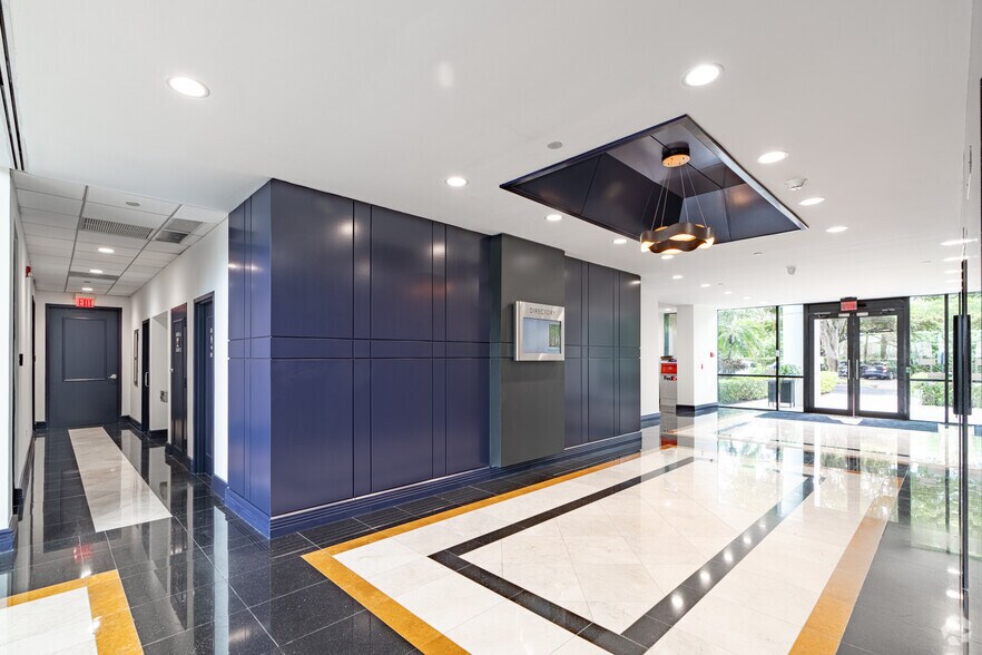 6400 N Andrews Ave, Fort Lauderdale, FL à louer - Hall d’entrée – Image 3 sur 5