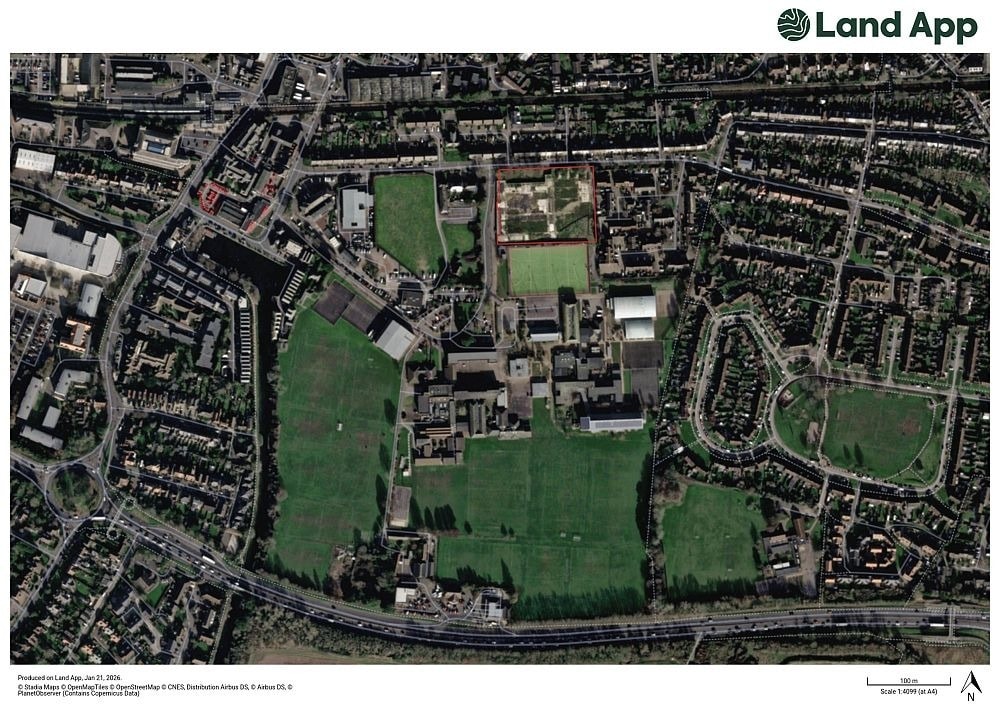 Land at Kingsham Rd, Chichester à vendre Aérien– Image 1 sur 3