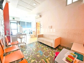 Local commercial dans Parla, Madrid à louer Photo intérieure– Image 1 sur 5