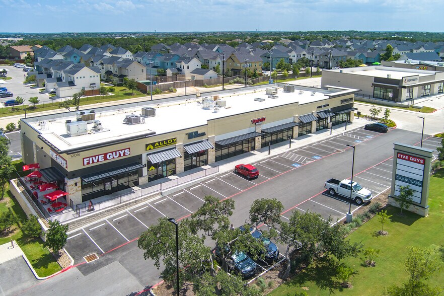 12016 Alamo Ranch Pky, San Antonio, TX à vendre - Photo de l’immeuble – Image 2 sur 11