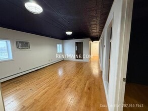 139 State St, Bangor, ME à louer Photo intérieure– Image 2 sur 10