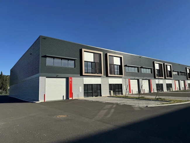 Plus de détails pour Bureau, Local d'activités à louer