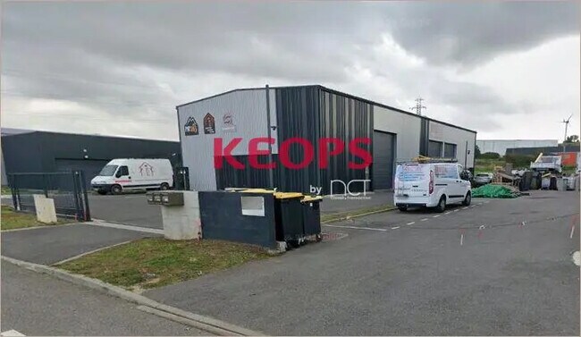 Plus de détails pour Avenue Maryse Bastié, Sainte-Foy-d'Aigrefeuille - Local d’activités à vendre