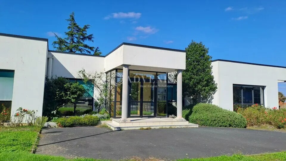 Bureau dans Carquefou à louer - Photo de l’immeuble – Image 3 sur 9