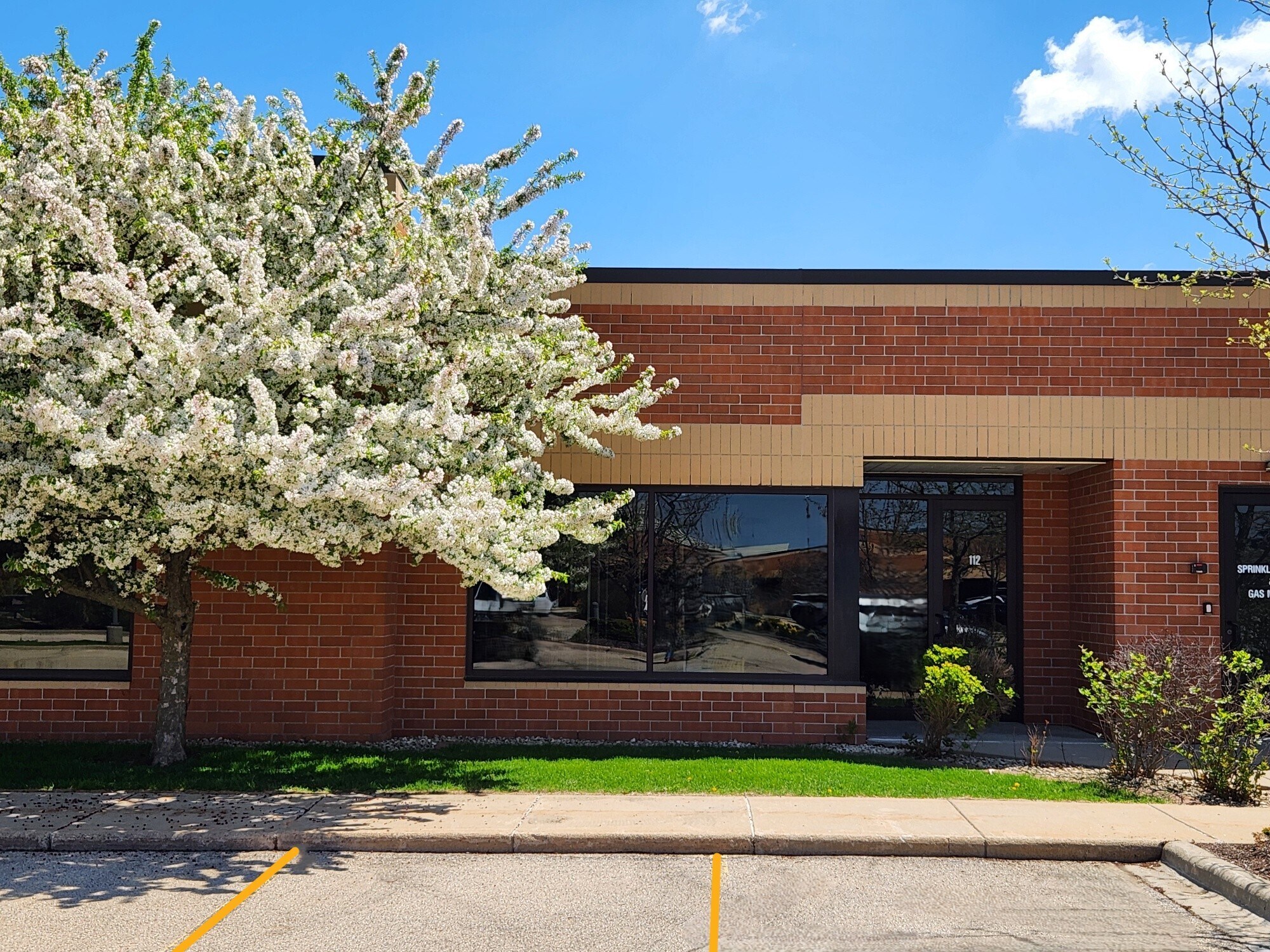 5202 Eastpark Blvd, Madison, WI à louer Photo de l’immeuble– Image 1 sur 2