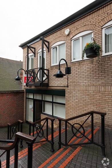 2 St Johns Wynd, Colchester à louer - Photo de l’immeuble – Image 3 sur 5