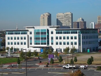 2 Aquarium Dr, Camden, NJ à louer - Photo de l’immeuble – Image 2 sur 7