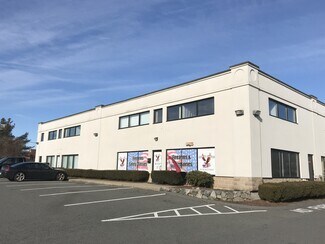 Plus de détails pour 251 S Main St, Middleton, MA - Local commercial à louer