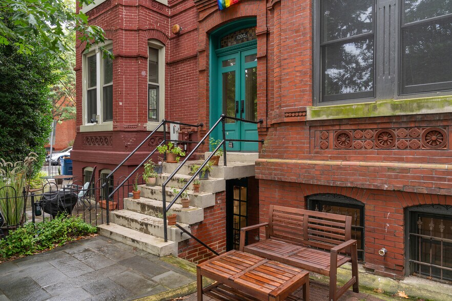 1202 P St Nw, Washington, DC à vendre - Photo de l’immeuble – Image 2 sur 11