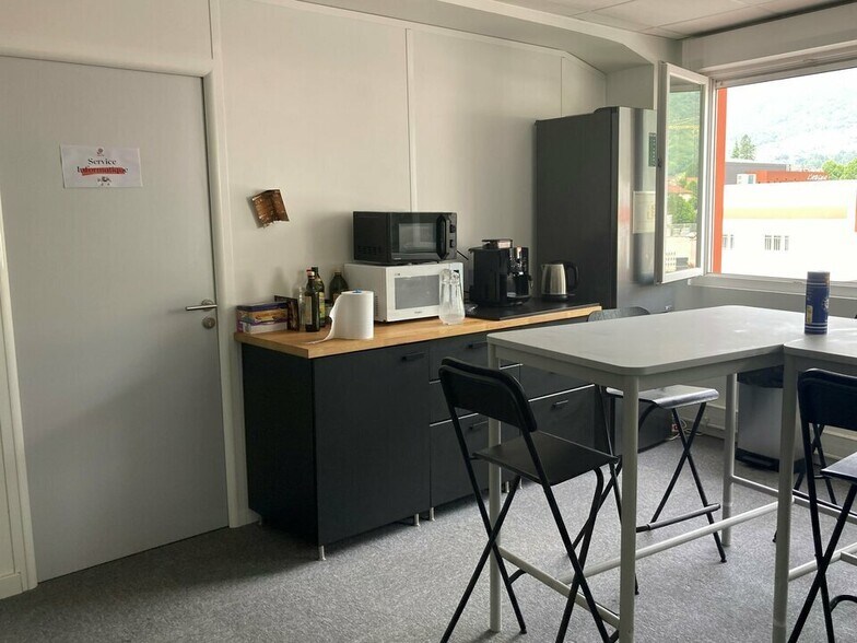 Bureau dans Crolles à louer - Photo intérieure – Image 3 sur 3